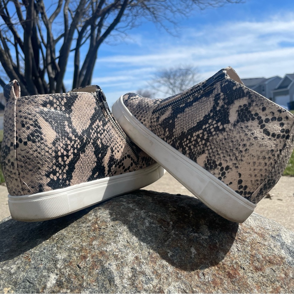 Time and tru snakeskin ankle boots, memory foam, insanely comfy!